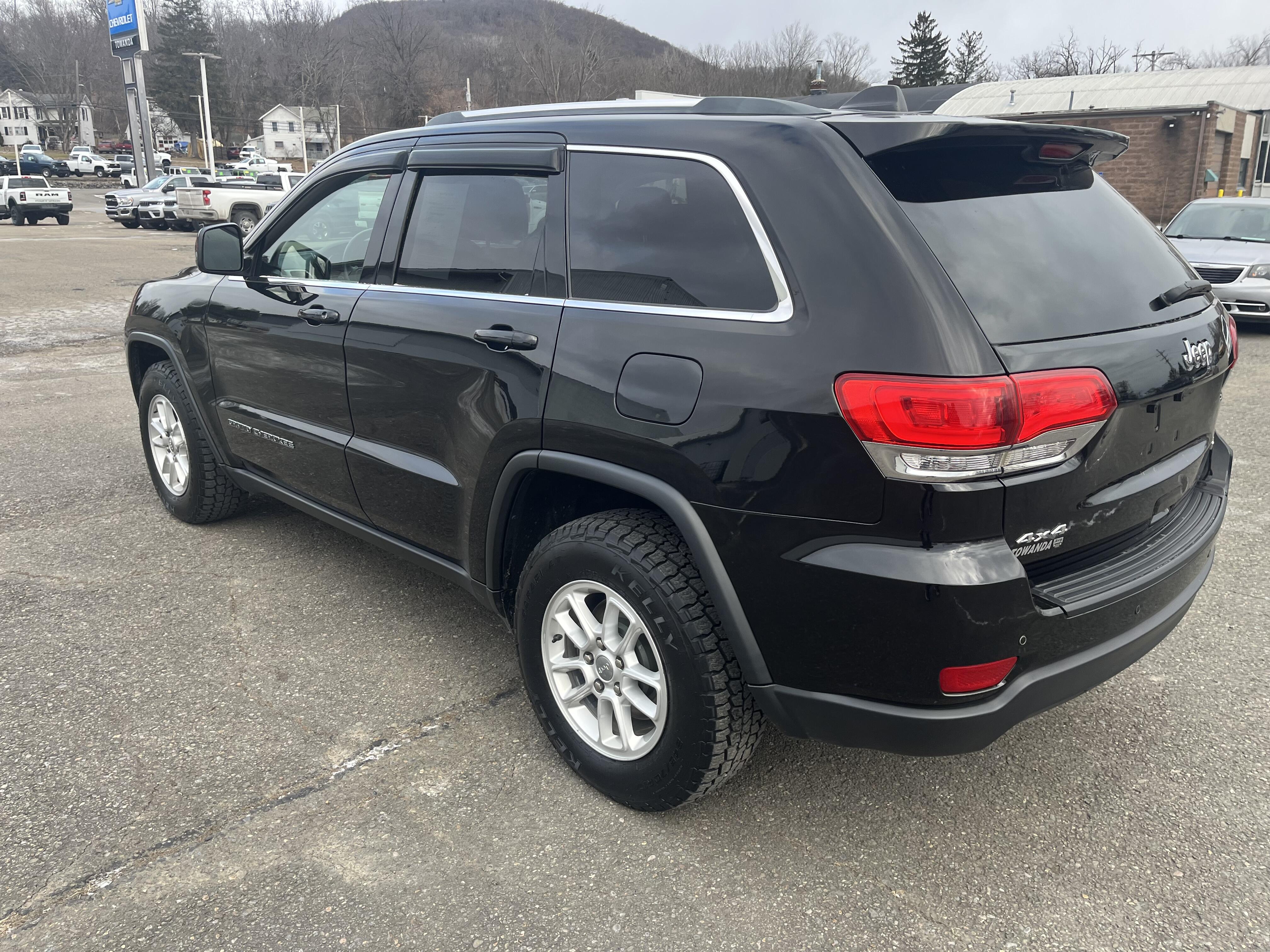 Used 2019 Jeep Grand Cherokee Laredo E with VIN 1C4RJFAG1KC838946 for sale in Towanda, PA