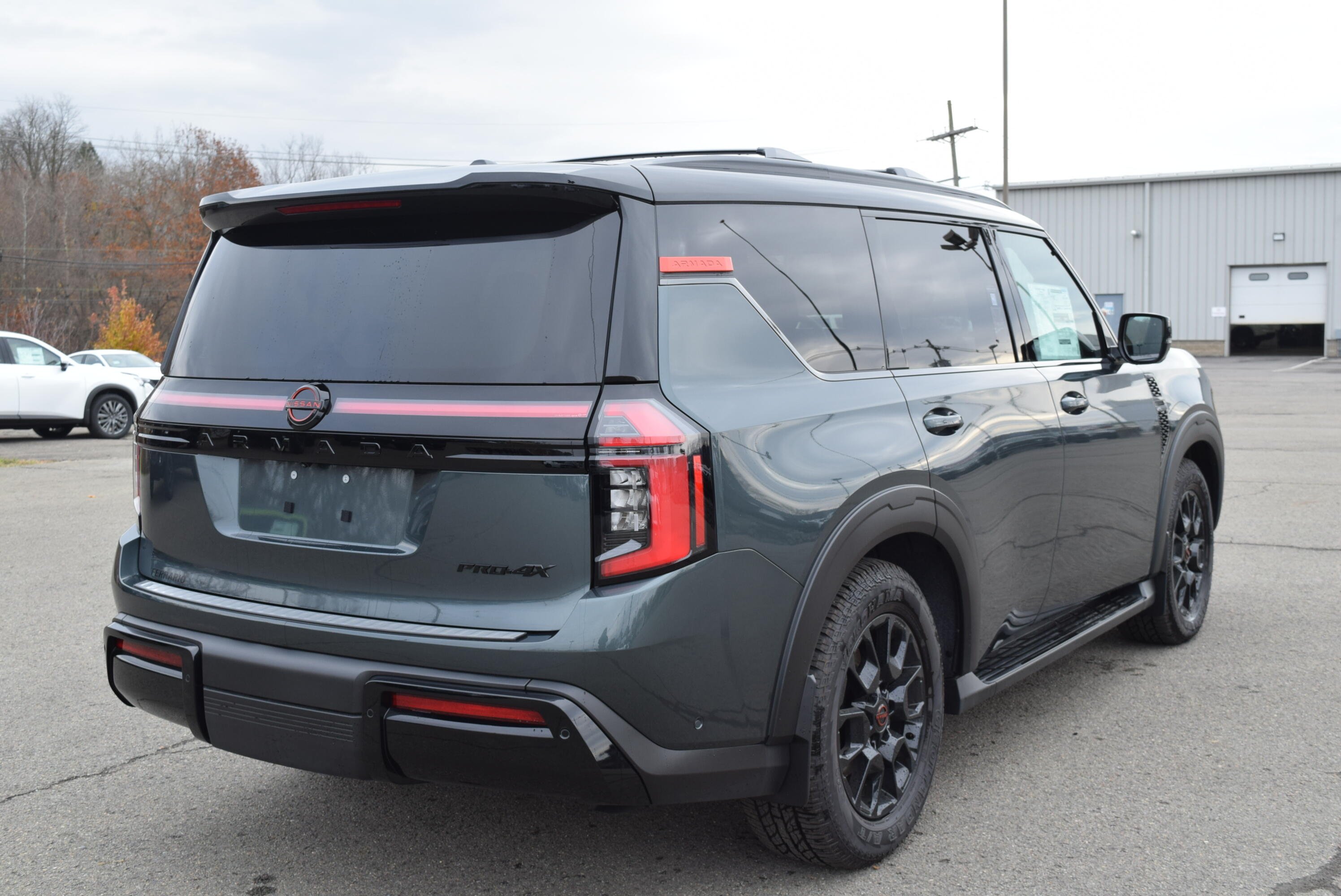 2025 Nissan Armada PRO-4X - Photo 6