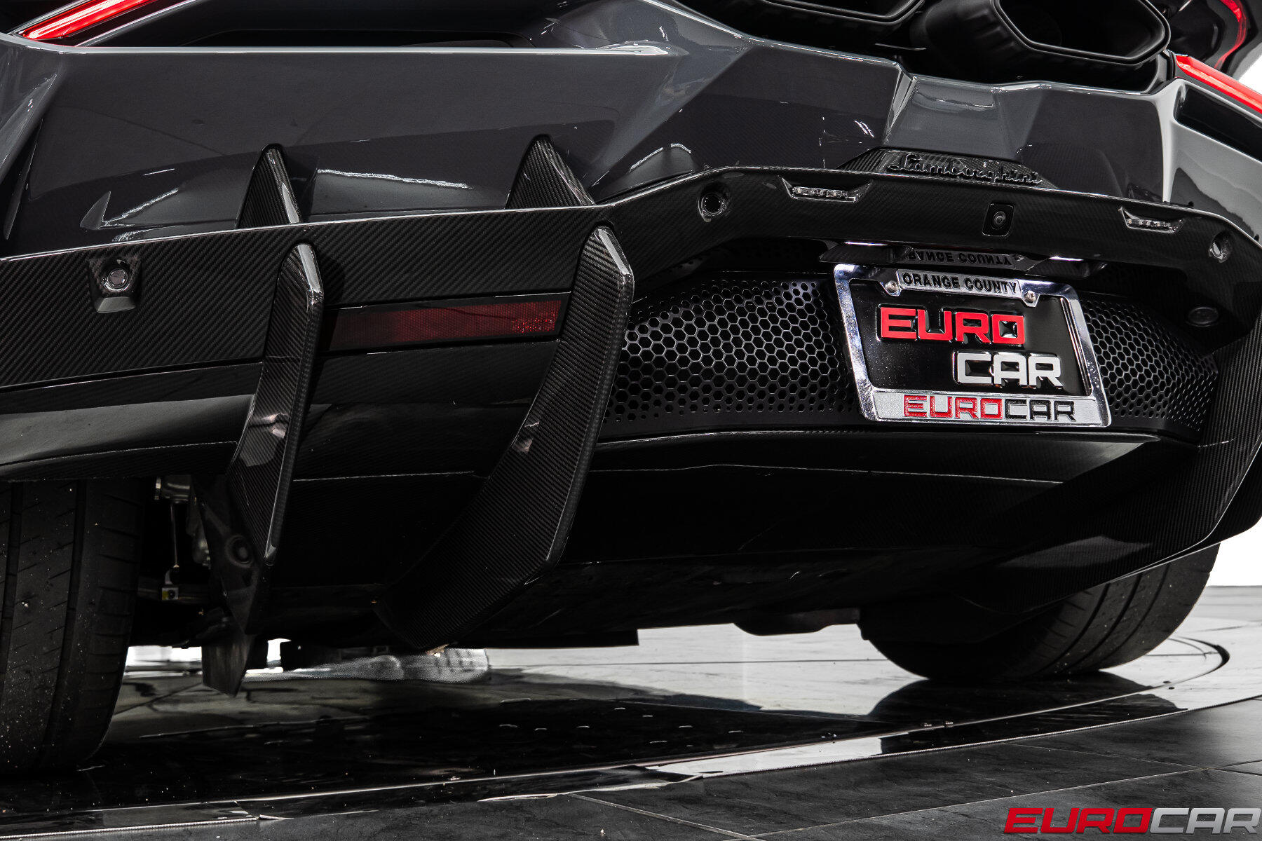2025 Lamborghini Revuelto *HUGE CARBON OPTIONS * PASSENGER DISPLAY*Image 27