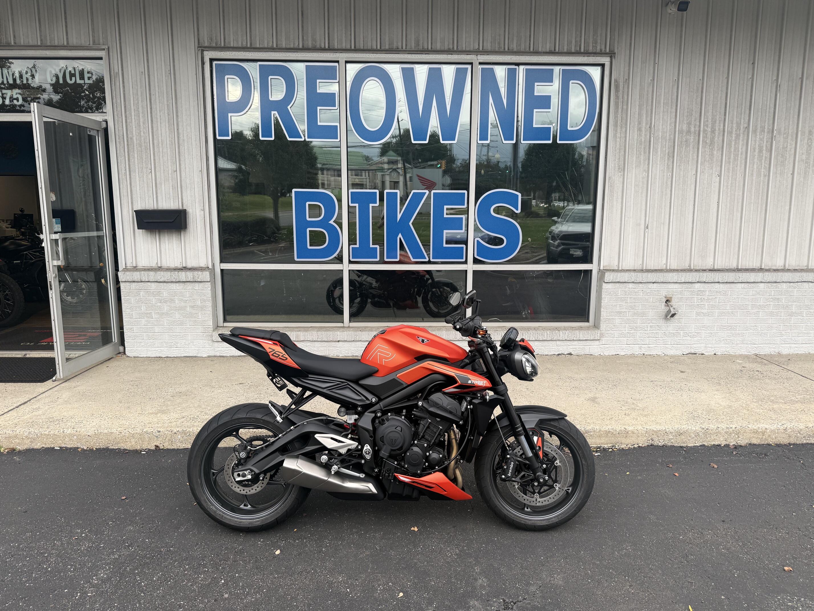 2025 Triumph Street Triple R