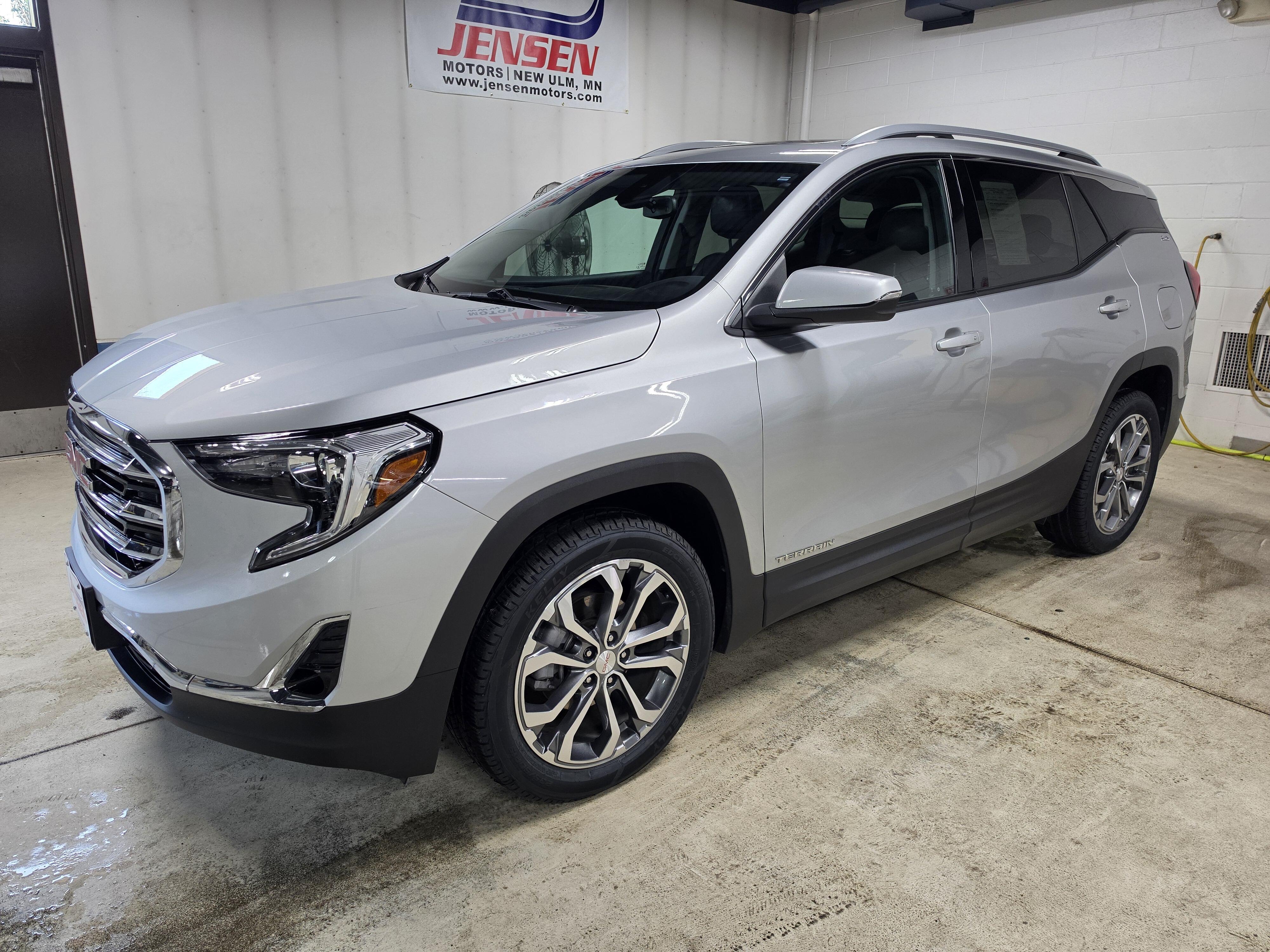 Used 2019 GMC Terrain SLT with VIN 3GKALVEV2KL301683 for sale in New Ulm, Minnesota