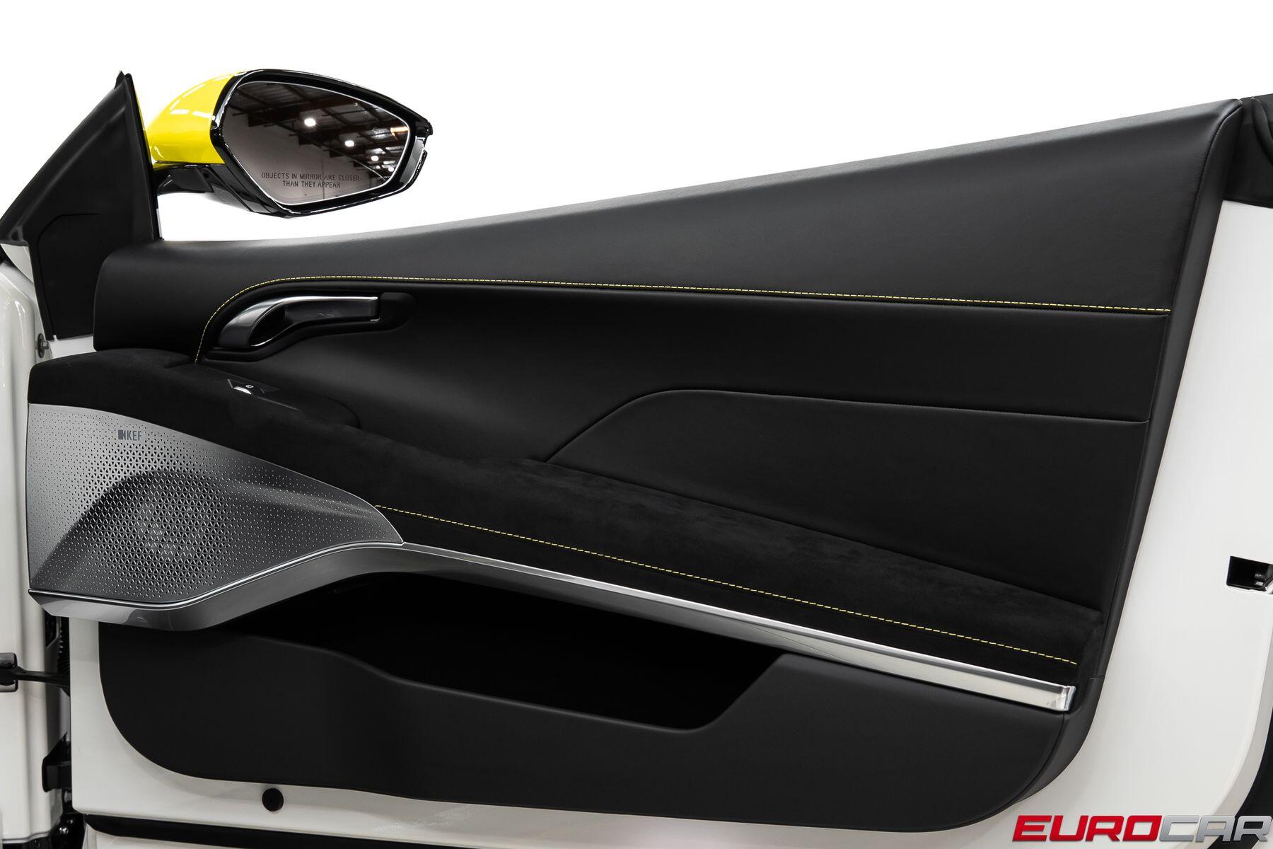 2026 Lotus Emira - Photo 27