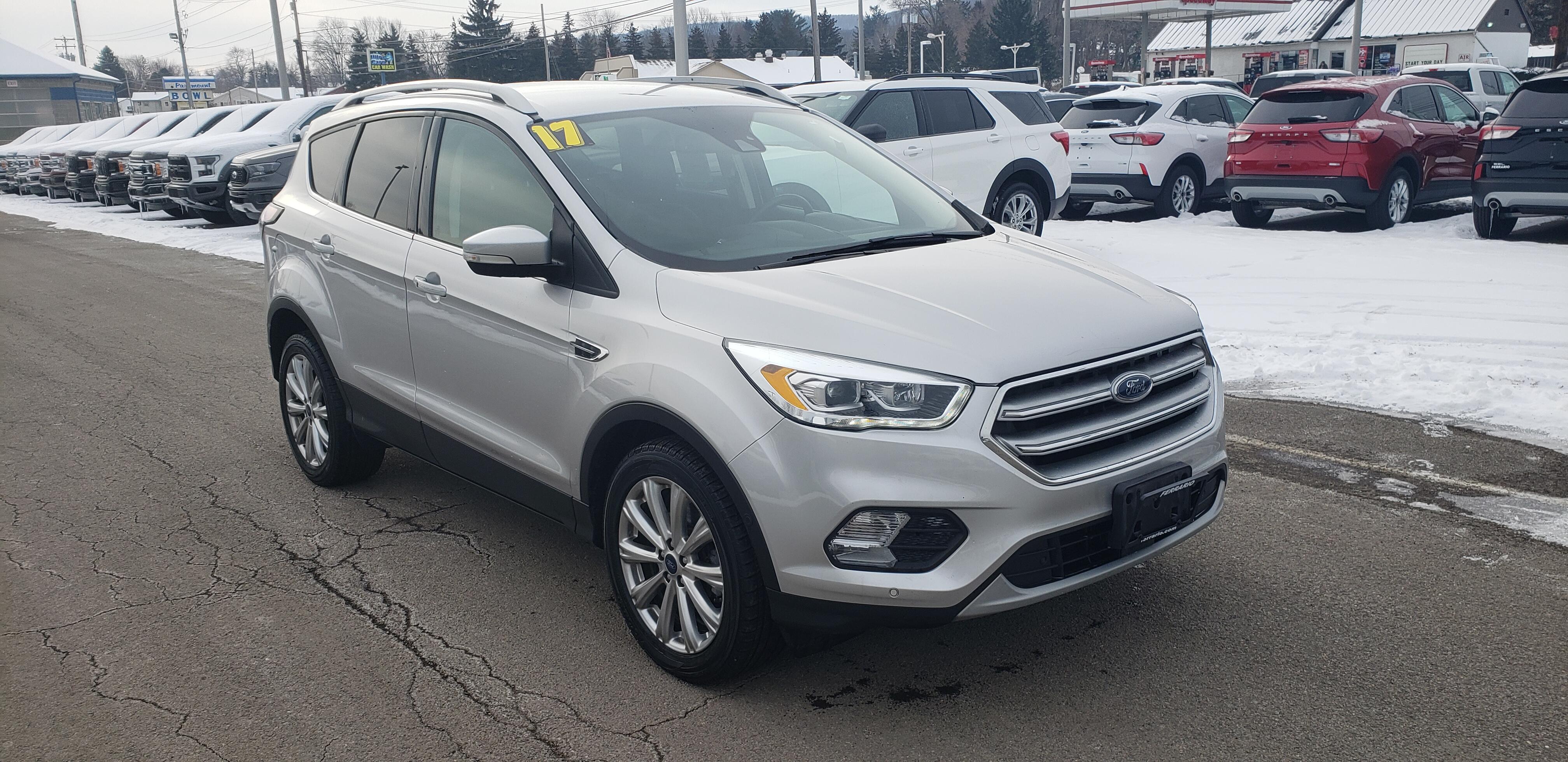 2017 Ford Escape Titanium 4WD's photo