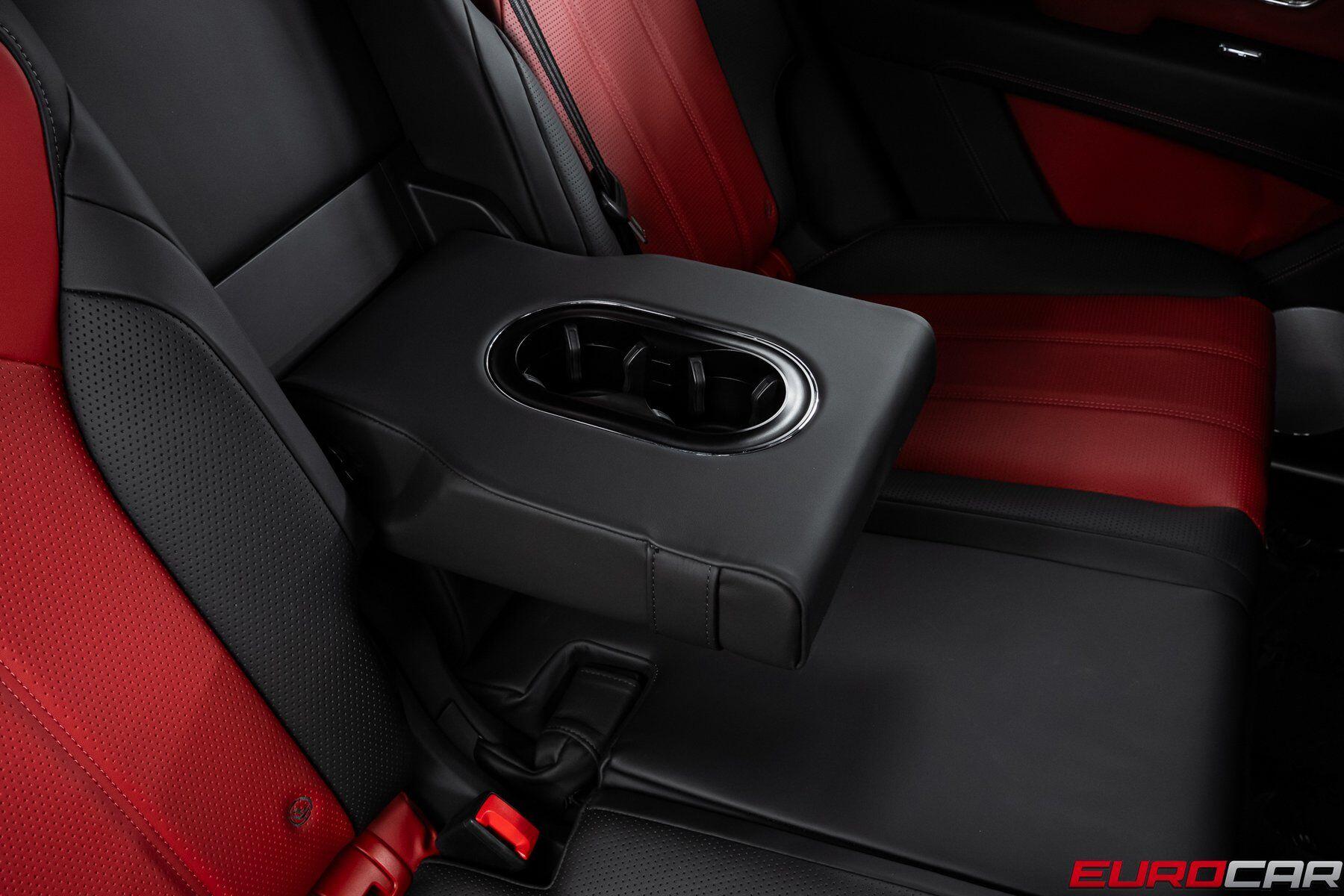 2024 Bentley Bentayga Azure - Photo 37