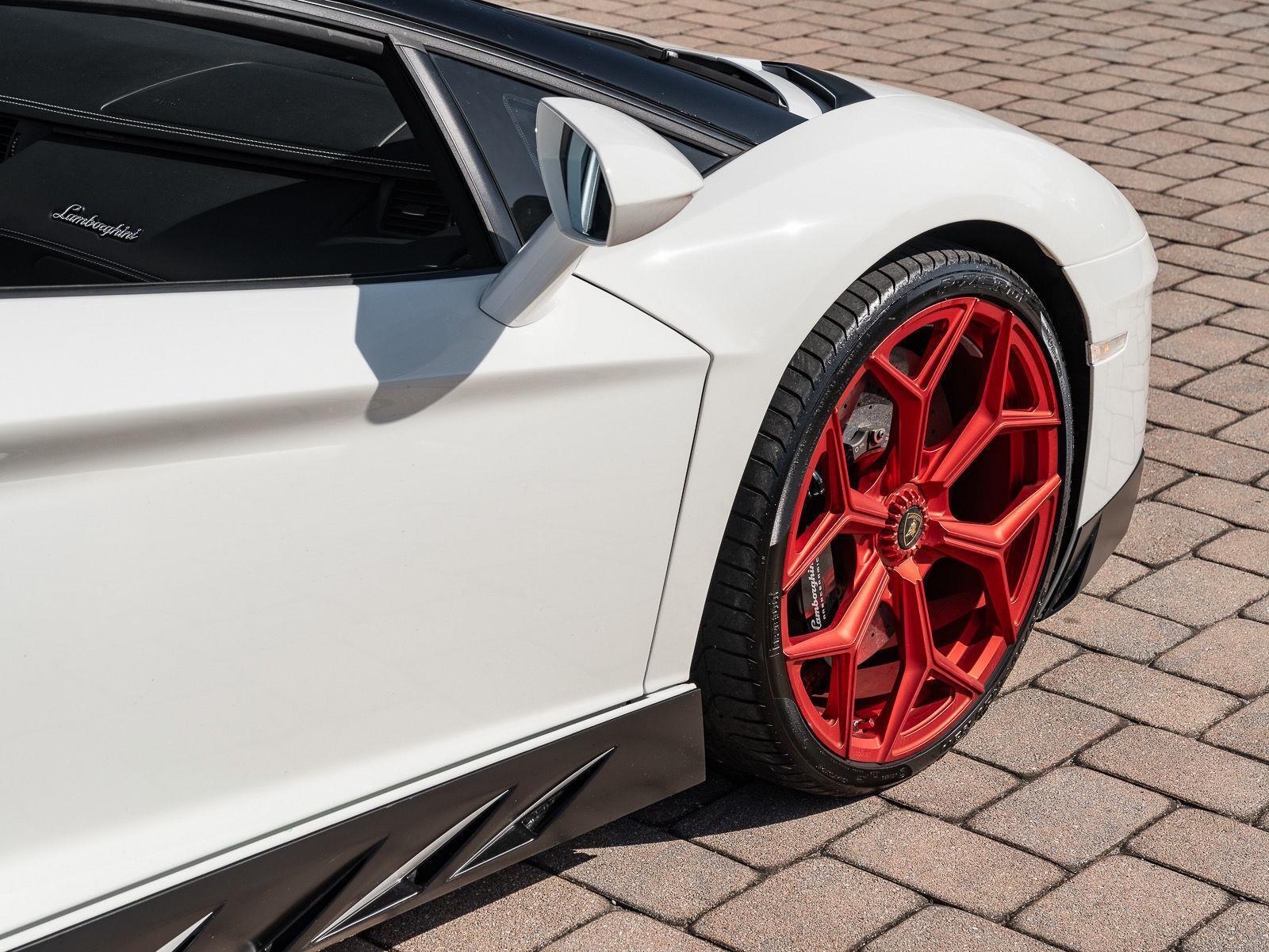 Used 2016 Lamborghini Aventador LP 700-4