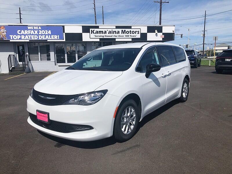 2025 Chrysler Voyager LX