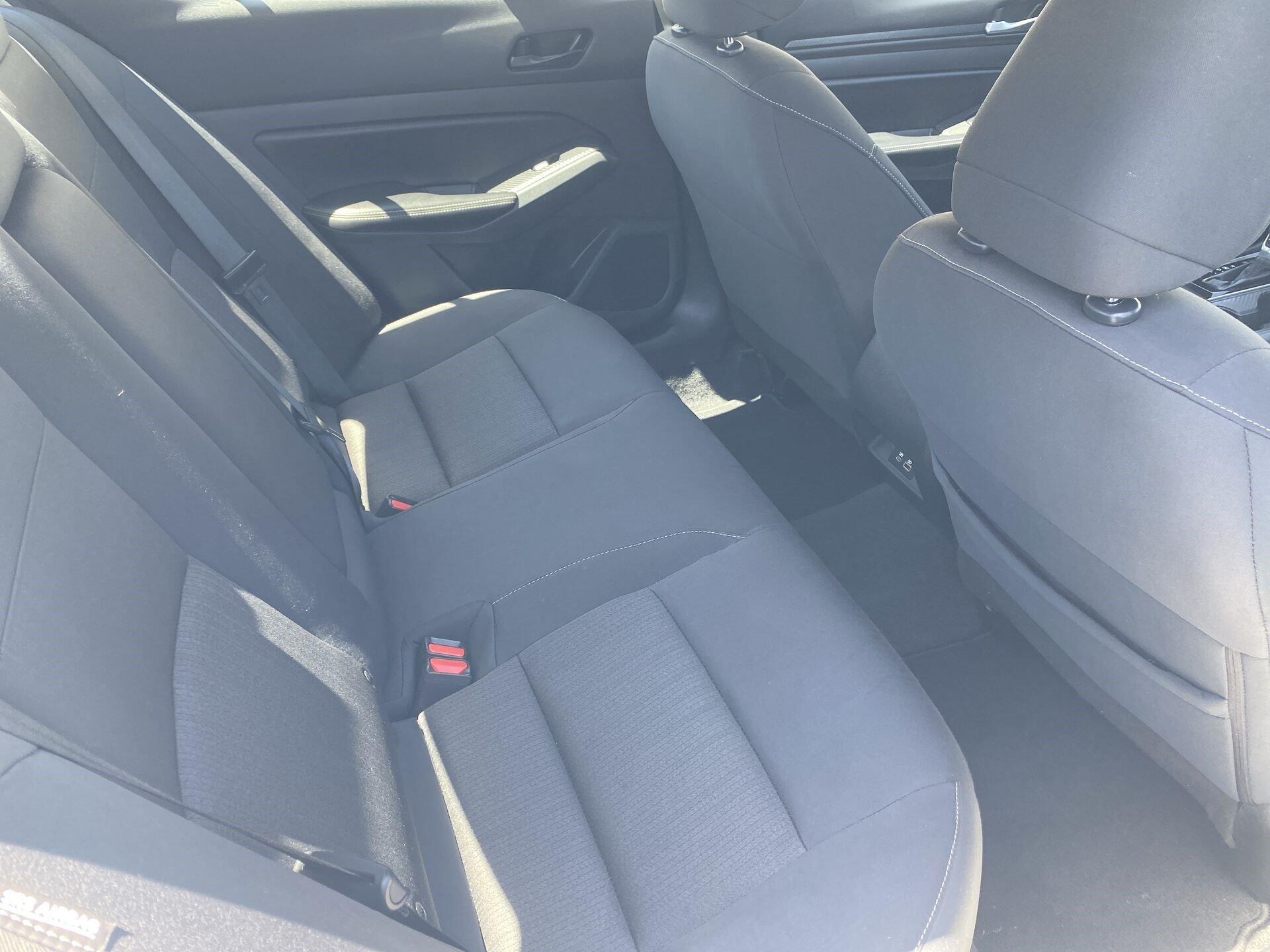 2025 Nissan Altima SV - Photo 25